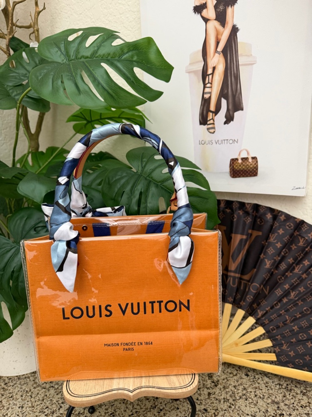 💙🤍💙Louis Vuitton Gift Bag Tote💙🤍💙 - Picture 4 of 7